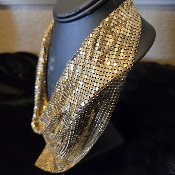Vintage 1970's Whiting & Davis Gold Mesh Bib Scarf Necklace - Picture 3 of 8